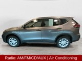 Used 2018 Nissan Rogue S image 2