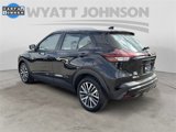 Used 2021 Nissan Kicks SV image 3