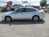 Used 2010 Nissan Altima 2.5 S w/ Convenience Plus Pkg image 2