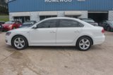 Used 2015 Volkswagen Passat 1.8T Limited Edition image 4