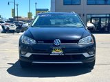 Used 2017 Volkswagen Golf Alltrack S image 2