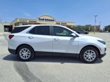 Used 2024 Chevrolet Equinox LT image 2