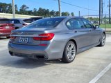 Used 2017 BMW 750i image 2