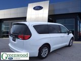 Used 2023 Chrysler Voyager LX image 2