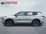 Used 2023 Mitsubishi Outlander SE image 4