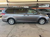 Used 2014 Toyota Sienna XLE image 4