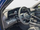 Used 2024 Hyundai Elantra SEL image 3