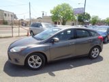 Used 2013 Ford Focus SE w/ SE Winter Pkg image 3