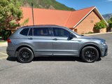 Used 2021 Volkswagen Tiguan SE R-Line image 2