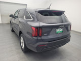 Used 2022 Kia Sorento LX image 5