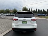 Used 2016 Toyota Highlander XLE image 4
