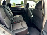 Used 2018 Nissan Rogue SV image 5