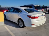 Used 2015 Lexus ES 300h image 2