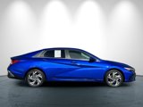 Used 2024 Hyundai Elantra SEL w/ Convenience Package image 3