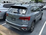 Used 2023 Volkswagen Taos SE w/ Panoramic Sunroof Package image 5