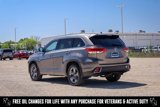 Used 2017 Toyota Highlander Limited Platinum image 5
