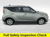Used 2023 Kia Soul LX image 3