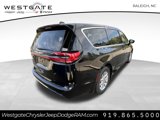 New 2025 Chrysler Pacifica Select image 6