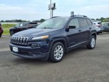 Used 2016 Jeep Cherokee Sport image 3