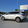 Used 2020 Buick Enclave Premium w/ Sun and Sites Package image 3