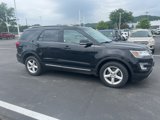 Used 2017 Ford Explorer XLT w/ Equipment Group 202A image 4