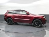 Used 2018 Jeep Grand Cherokee Altitude image 3