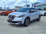 Used 2020 Nissan Kicks SR image 2