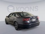 Used 2018 Volkswagen Passat 3.6 image 4