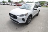 New 2025 Ford Escape ST-Line w/ Cold Weather Package image 3