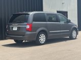 Used 2016 Chrysler Town & Country Touring image 5