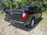 Used 2018 Nissan Titan SV w/ SV Convenience Package image 3