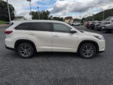 Used 2018 Toyota Highlander XLE image 2