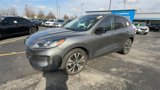 Used 2022 Ford Escape SE w/ SE Sport Appearance Package image 4