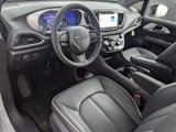 New 2025 Chrysler Pacifica Limited image 3