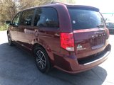 Used 2018 Dodge Grand Caravan GT image 3