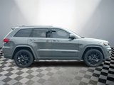 Used 2020 Jeep Grand Cherokee Altitude image 2