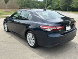 Used 2020 Toyota Camry XLE image 3