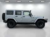 Used 2015 Jeep Wrangler Unlimited Rubicon w/ Connectivity Group image 4
