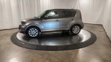 Used 2019 Kia Soul + image 5