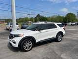 Used 2020 Ford Explorer XLT w/ Equipment Group 202A image 3
