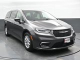 Used 2023 Chrysler Pacifica Touring-L image 4
