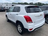 Used 2018 Chevrolet Trax LT w/ LT Convenience Package image 4