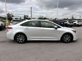 Used 2022 Toyota Corolla LE image 4