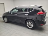 Used 2017 Nissan Rogue SV image 3