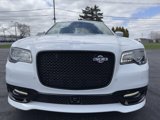 Used 2023 Chrysler 300 C image 4