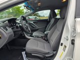Used 2014 Hyundai Elantra SE w/ Option Group 02 image 3