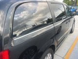 Used 2015 Chrysler Town & Country Touring image 5