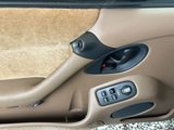 Used 1993 Pontiac Bonneville SE image 3