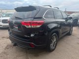 Used 2017 Toyota Highlander XLE image 5