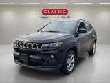 Used 2024 Jeep Compass Latitude image 3
